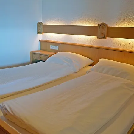 Schonblick Apartman *